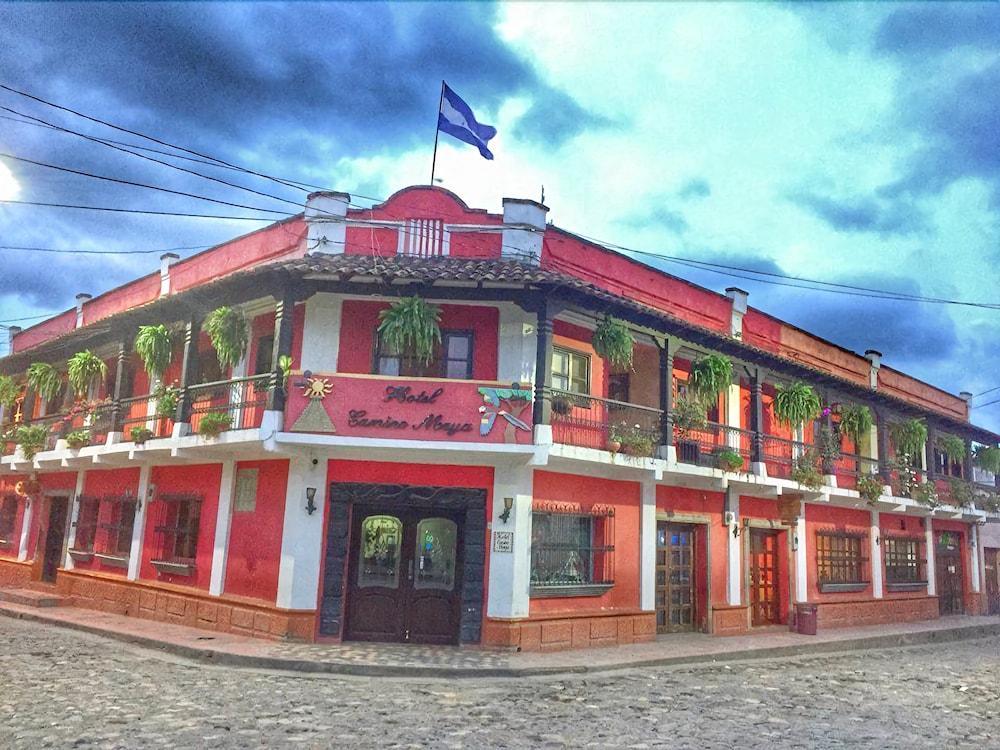 Hotel Camino Maya Copan Ruinas エクステリア 写真